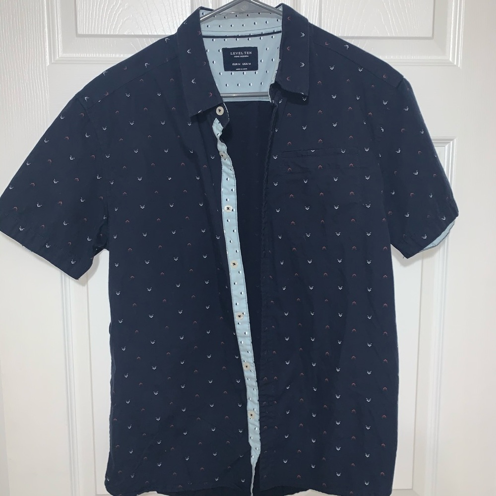 Men’s short sleeve button down, like new
